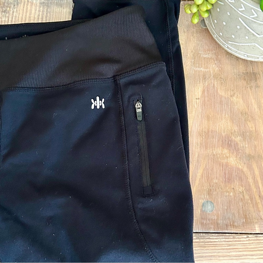 Kyodan Cropped Black Leggings - Picture 2 of 4